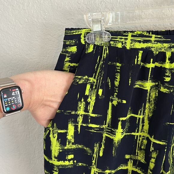 Funky pants - Picture 3 of 7